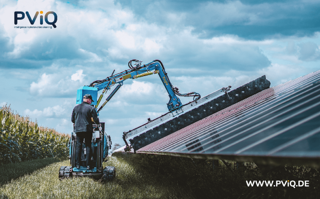 PViQ GmbH | Reinigung und Wartung von Solarparks und PV-Aufdachanlagen